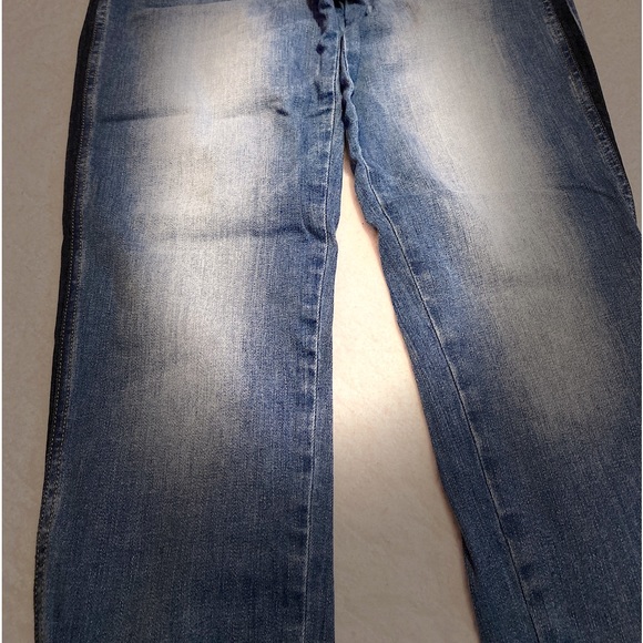 Flying Monkey. Women’s jeans size 28. - Picture 4 of 4